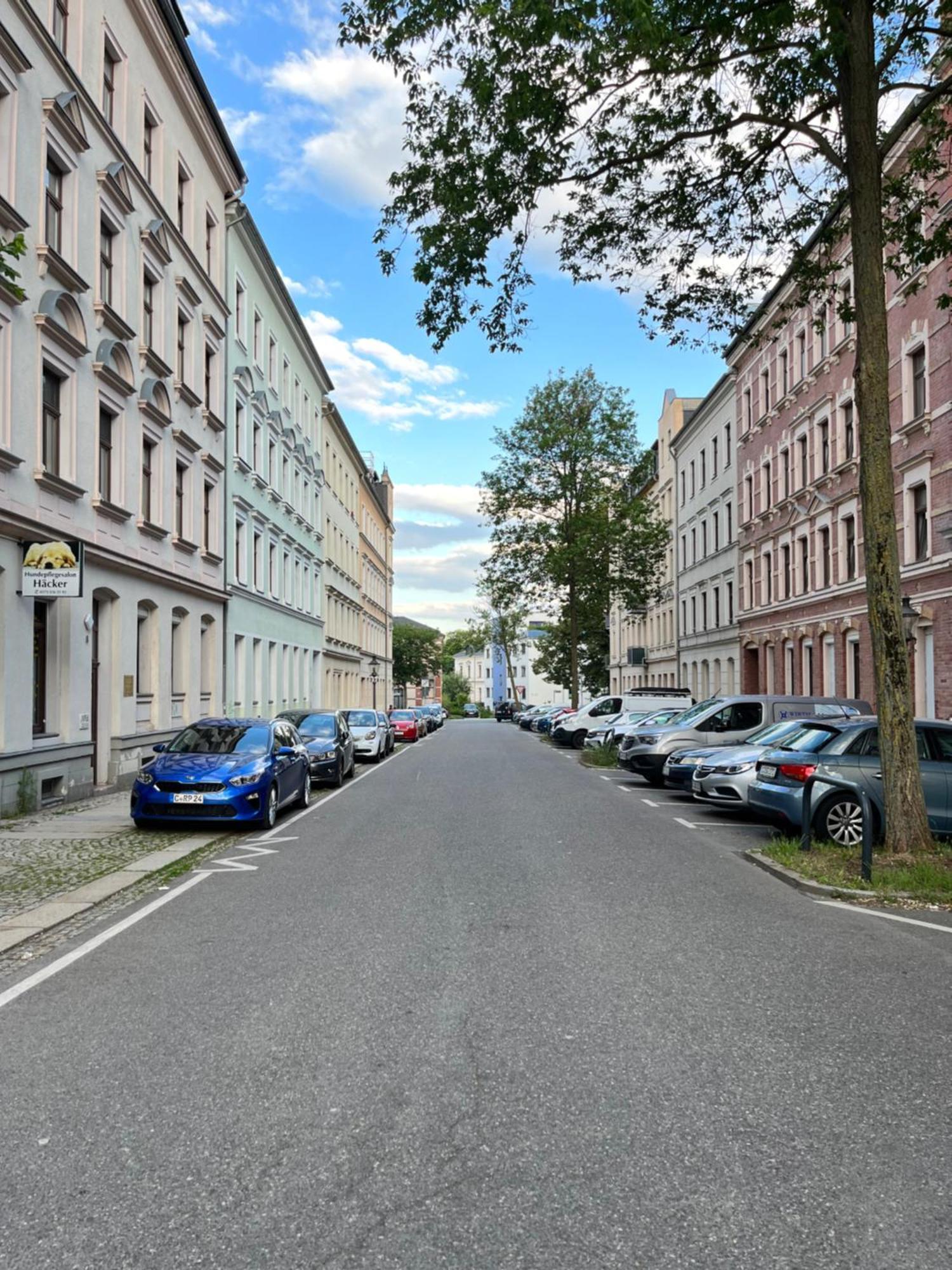 K2-Project - Gipfelstuermer - Ueber Den Daechern Von Schlosschemnitz Buitenkant foto
